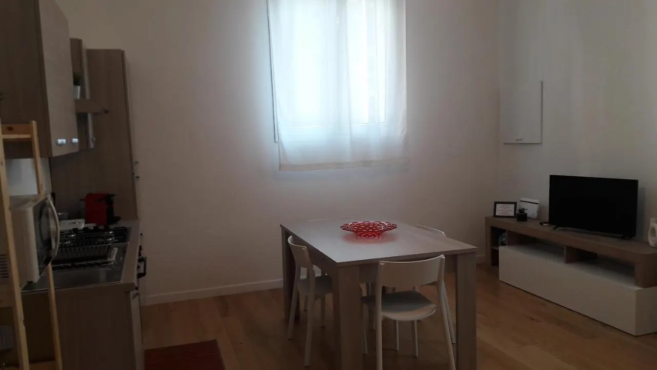 Bolognamania Apartments-Happy Bologna